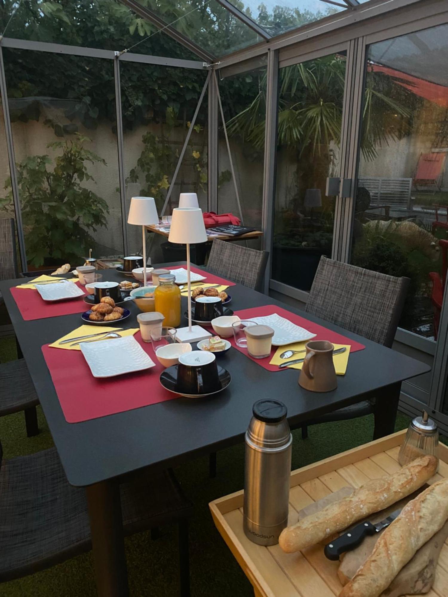 Suite En Terrasse A Cognac Eksteriør billede